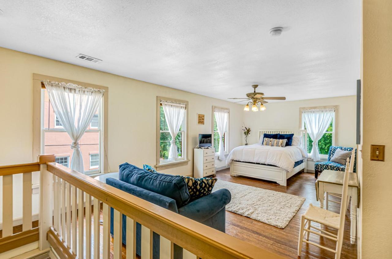 Taylor Cottage Саванна Экстерьер фото