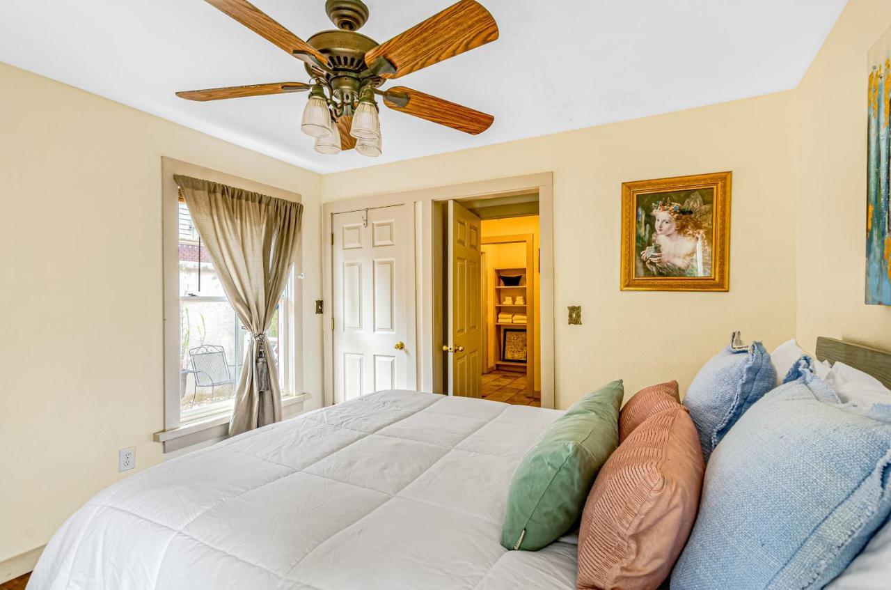 Taylor Cottage Саванна Экстерьер фото